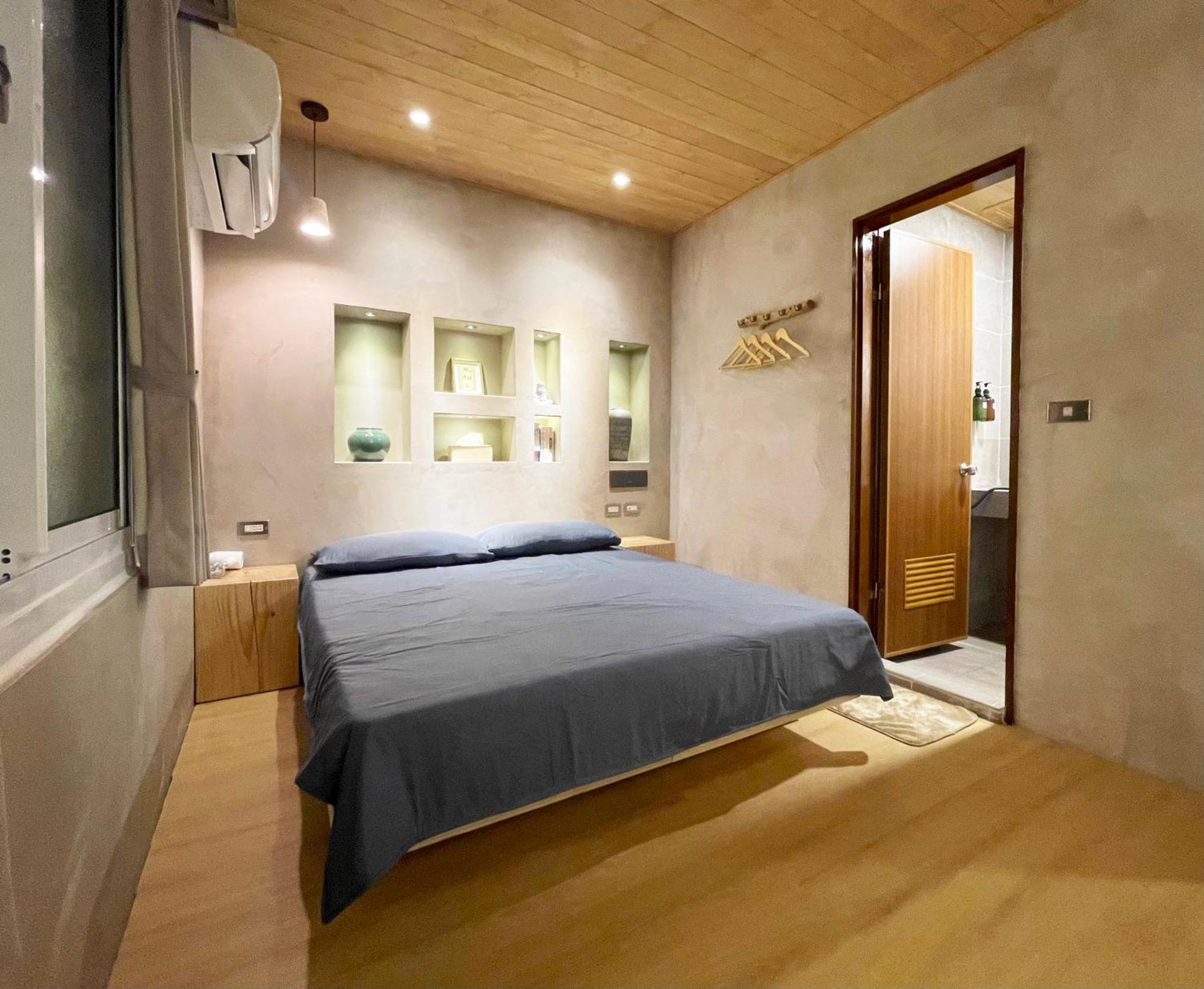 醒覺旅人-訂房後需聯繫轉帳 Apartment ไถหนาน ภายนอก รูปภาพ