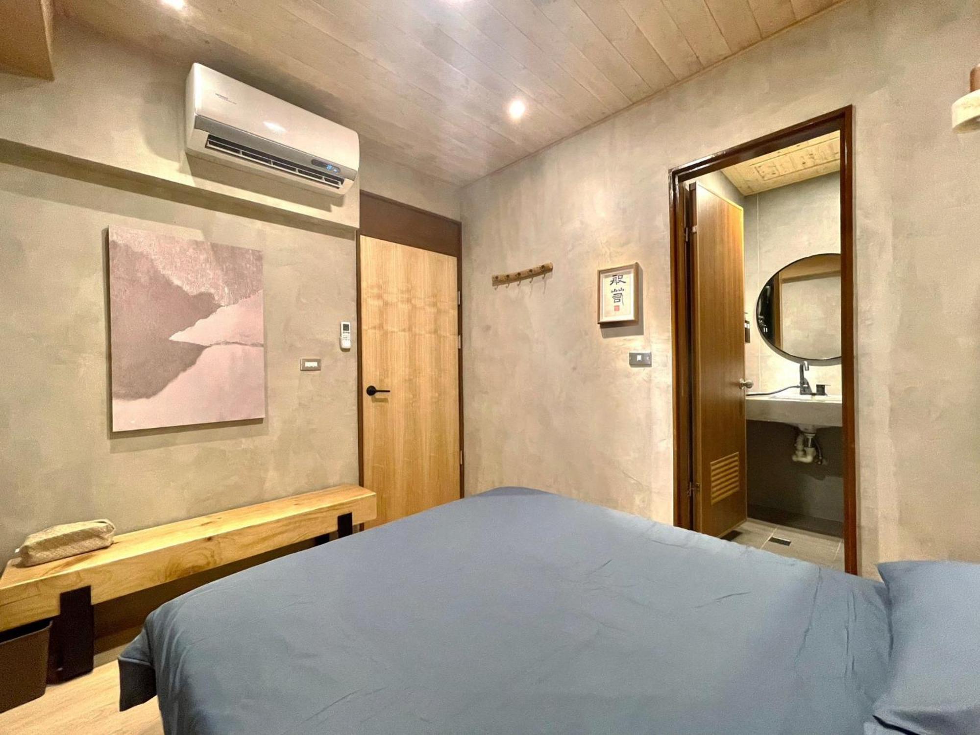 醒覺旅人-訂房後需聯繫轉帳 Apartment ไถหนาน ภายนอก รูปภาพ